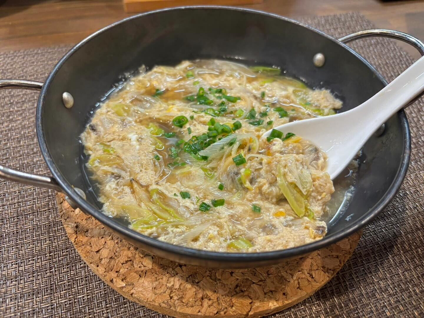 東京都風：深川鍋焼き (あさり ネギ 卵)