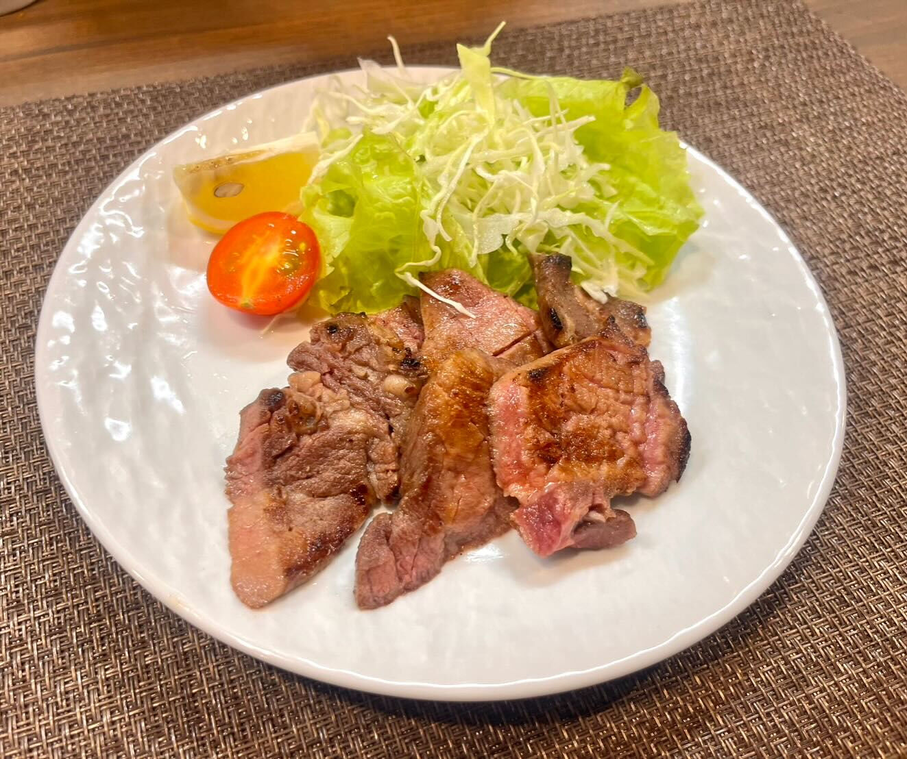 宮城県風：牛タン焼き